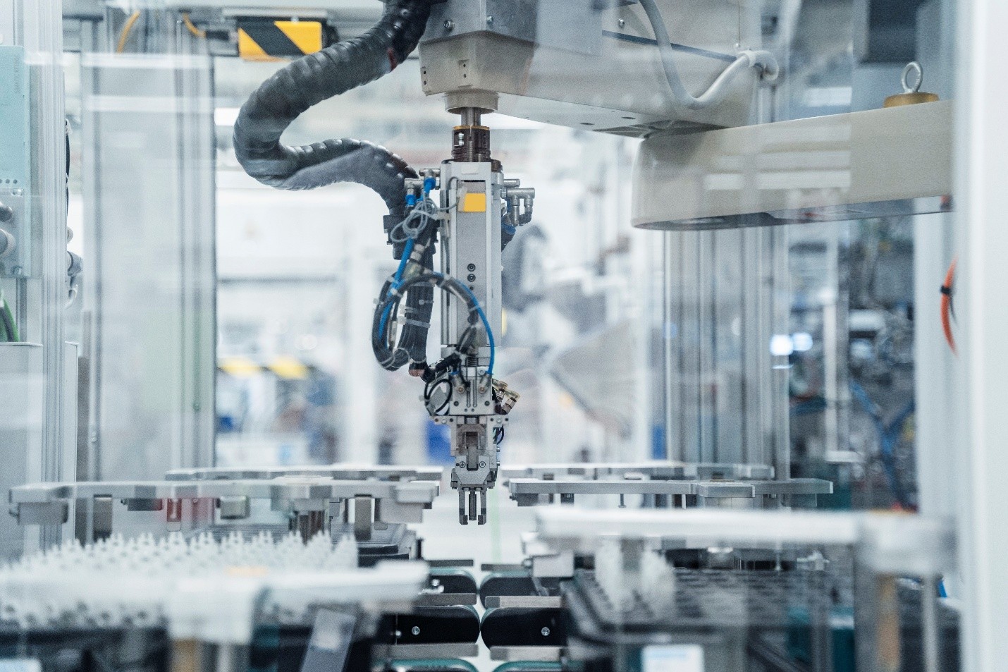 Manufacturing’s Automation Paradox: Why Robot Investments Are Creating More Problems Than They Solve