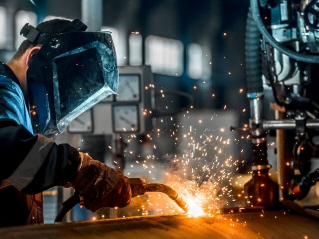 How to Know Whether Your Industrial B2B Conversion Rate Measures Up